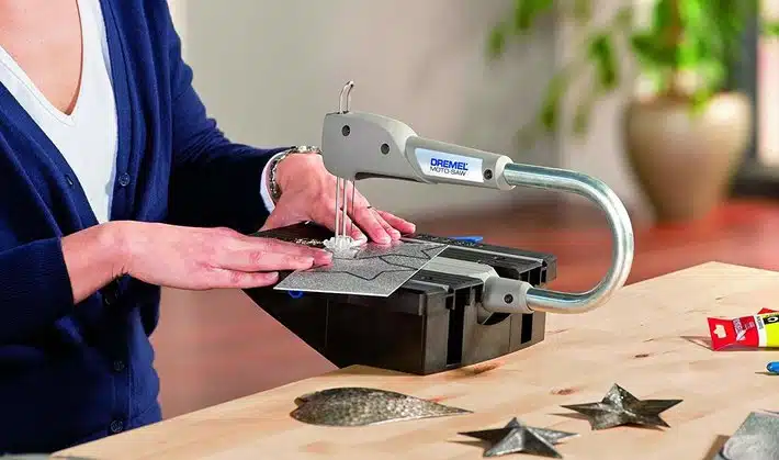 How To Use a Scroll Saw